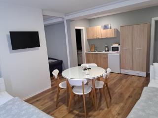 Villa Flower with Free Onsite Parking - Mostar - 5