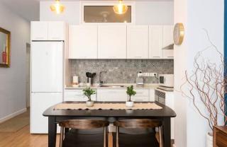 Lovely Barrio Apartment - 5