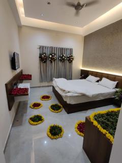 Hotel The Grand Khodiyar - 1