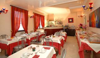 Hotel Ambasciata Venice - Atika & Atif - Mestre - 3