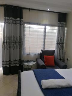 B&S Studio apartment, Voi Town - Voi - 7