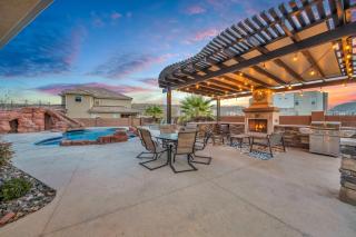 Zion Reunion Poolhouse home - 6