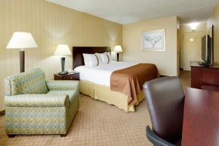 Holiday Inn Westbury-Long Island by IHG - Carle Place - 6