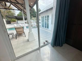 Pheonix Golf Pool Resort Villa - Ban Huai Yai - 8