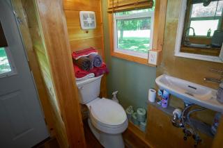 Creekwalk Inn Bed and Breakfast with Cabins - 6