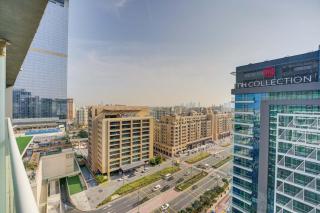 Seven Palm 1 Bed with Rooftop Infinity Pool - Dubai - 9