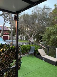 TINY HOME - Benny’s Bar - Lake Munmorah - 3