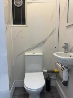 Room 2 • Double Bed in London King’s Cross - Londra - 5