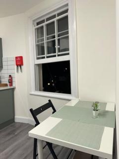 Room 3 • Double Bed in London King’s Cross - Londra - 3