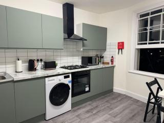 Room 3 • Double Bed in London King’s Cross - Londra - 6