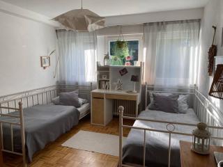 Ferienwohnung100qm mit Garten - 5