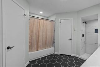 Golden DFW - Near Stadiums, Large Pool, Fire Pit - 1