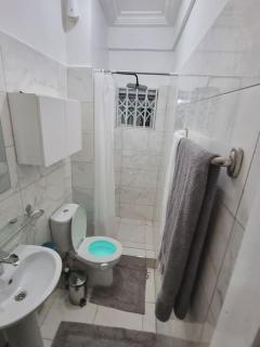 2 bedrooms Apartment, Hillview of Accra - 2