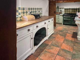Eaton Barn - Uk45499 - - 1