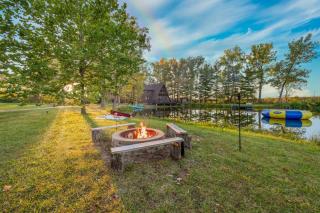 Secluded Waterfront A-Frame Cabin w/ Pvt Lake - - 9