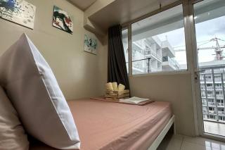 Tropical Balcony Pool View, 14th floor, MOA, Netflix, Airport at Shell Residence - 7