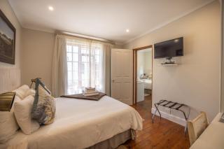 Lanherne Guest House Bed & Breakfast - Grahamstown - 4
