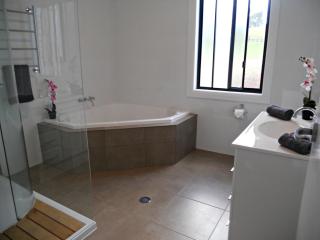 Yabbaloumba Retreat - Booloumba - 5