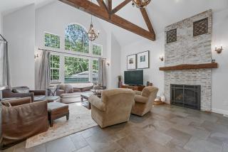 Yellowdog Inn - 7