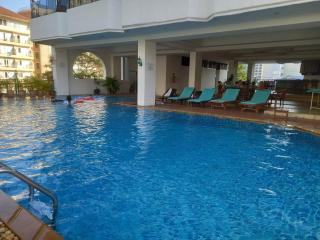 Mike Beach Resort - Pattaya - 1