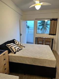 Pé na areia, vista mar, wi-fi e varanda ! - Praia Grande - 3