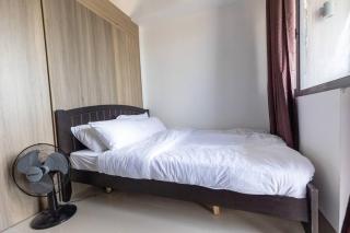 Bohemian 1-BR Condo in Mandaluyong - Manila - 4