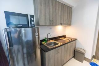 Bohemian 1-BR Condo in Mandaluyong - Manila - 2