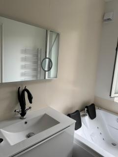 Logement tout confort avec jardin proche centre - Besançon - 9