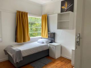 Petals Guesthouse - Gqeberha - 2