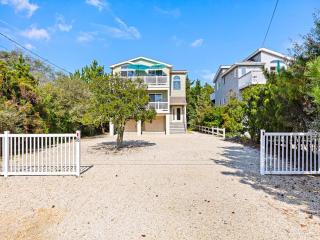 Ocean Block Single Family In Barnegat Light With Views Of Old Barney - Waretown - 9