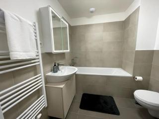 SkyNest Apartments - 3