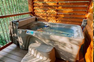 Cricket Hill Treehouse B by Amish Country Lodging - Millersburg - 9