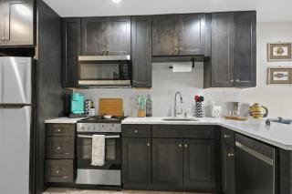 Historic 1/1 steps to River and squares - 6