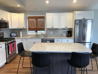 5 Bedroom, 3 Baths And 1 Half Bath In Ship Bottom On Ocean Block - Ship Bottom - 7
