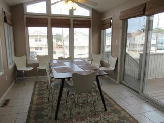 5 Bedroom, 3 Baths And 1 Half Bath In Ship Bottom On Ocean Block - Ship Bottom - 5
