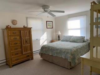 Cute 4 Bedroom Bayside Home Located In Barnegat Light! - 2