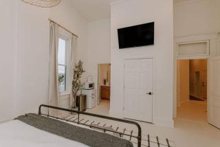 East Main Lofts - Minimalist 302 - 3