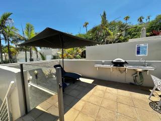 Oasis Rooftop Spa Apartment - 1