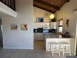 Oceanfront Penthouse with Loft - Kailua-Kona - 4