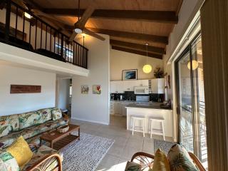 Oceanfront Penthouse with Loft - Kailua-Kona - 5