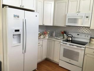 Very Nice Oceanside Rental! - Beach Haven Crest - 2