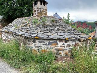 Maison La Pierre du Lézard Nature Auvergne-Rhône-Alpes -  - 1