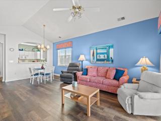 Barefoot Landing Condo , Quiet Family & Golf Retreat for 4 - 3