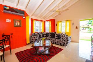 Drax Hall 2 Bed Villa Getaway 24hrs security - 4