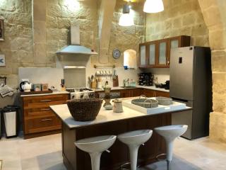 Daner Ta’ Pantu House - Kerċem - 3