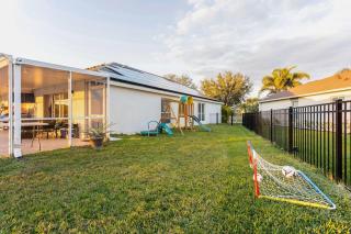 Cheerful 4 Bedroom Salt Water Heated Pool & Spa - Riverview - 2