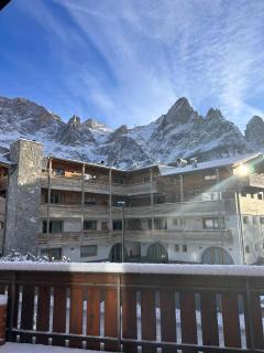 Appartamento con terrazza vista Pale di San Martino - 9