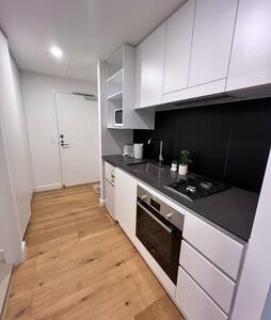 NEW Centrally Located High Level Studio Apartment - Brisbane - 4