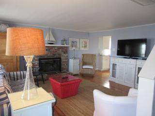Single Family With Bay Views In Beach Haven - Beach Haven - 8