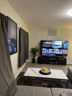 Modern 2-bedroom apartment - - 9